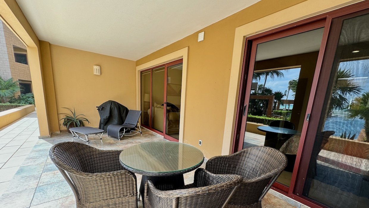 El Faro Coral 103 – Iconic Beachfront Living