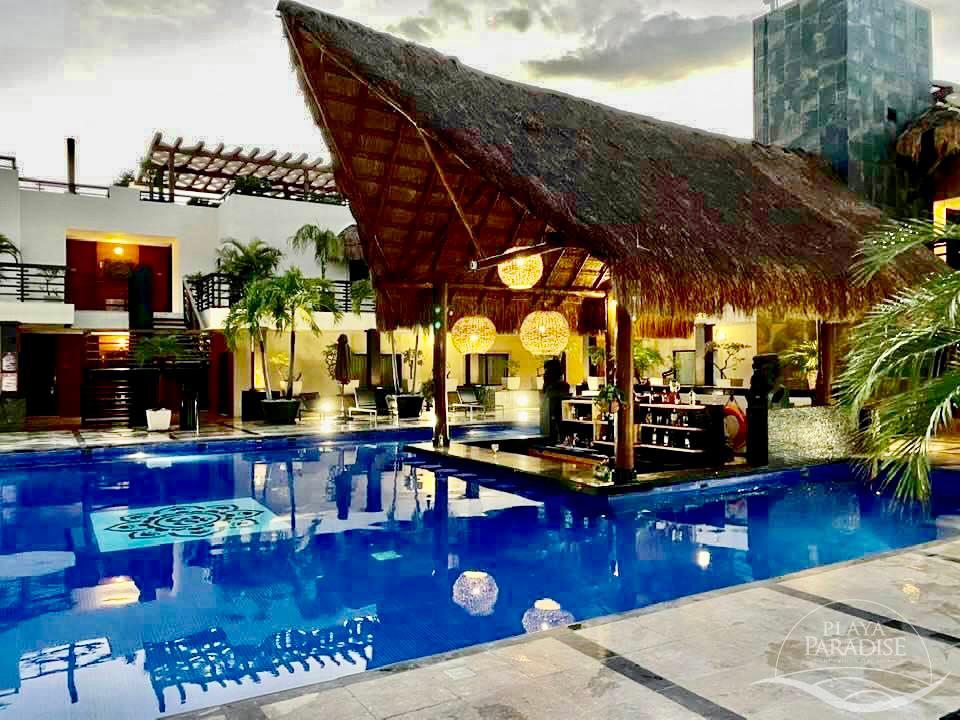 Spacious Ocean Front, Ocean View, 2 Level Penthouse On The Beach.