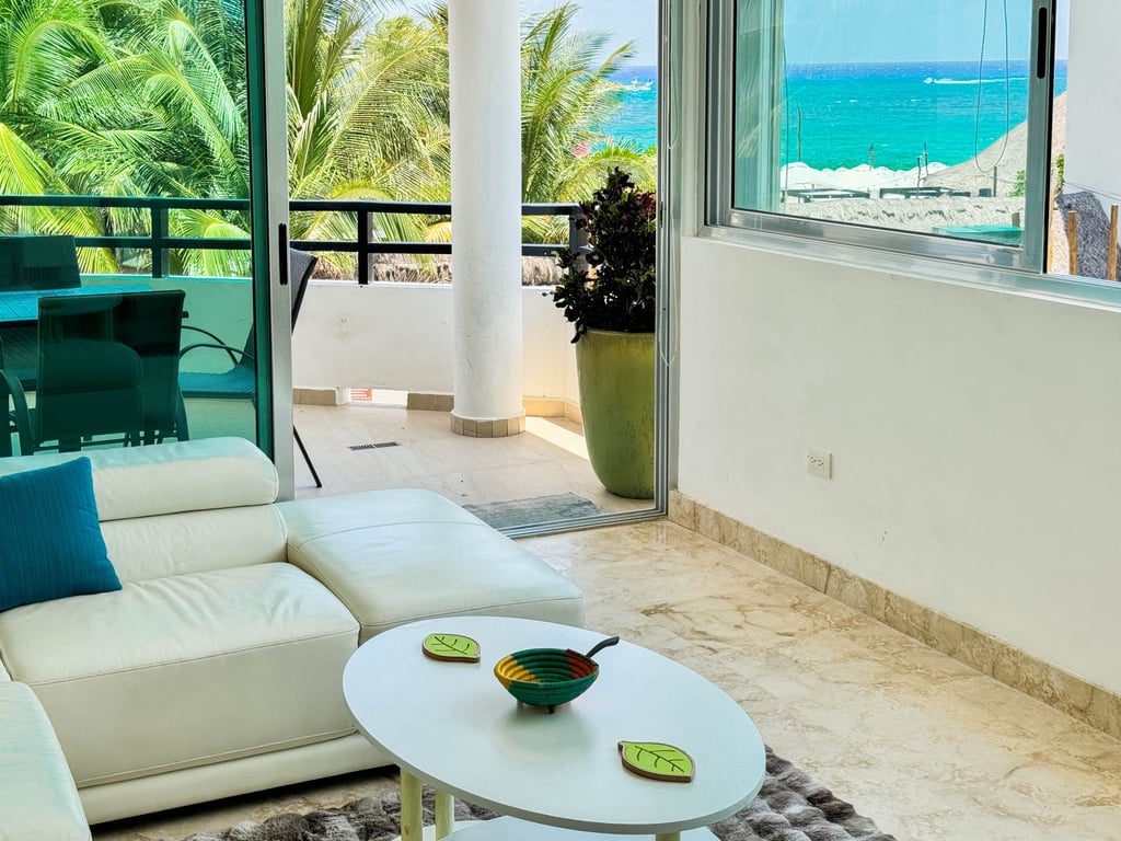 Beautiful Ocean Front Corner Unit Condo, Views!