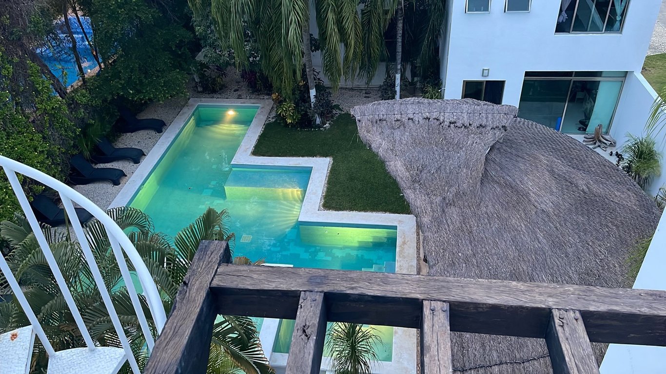 Private Pool & Palapa: Secluded Townhouse