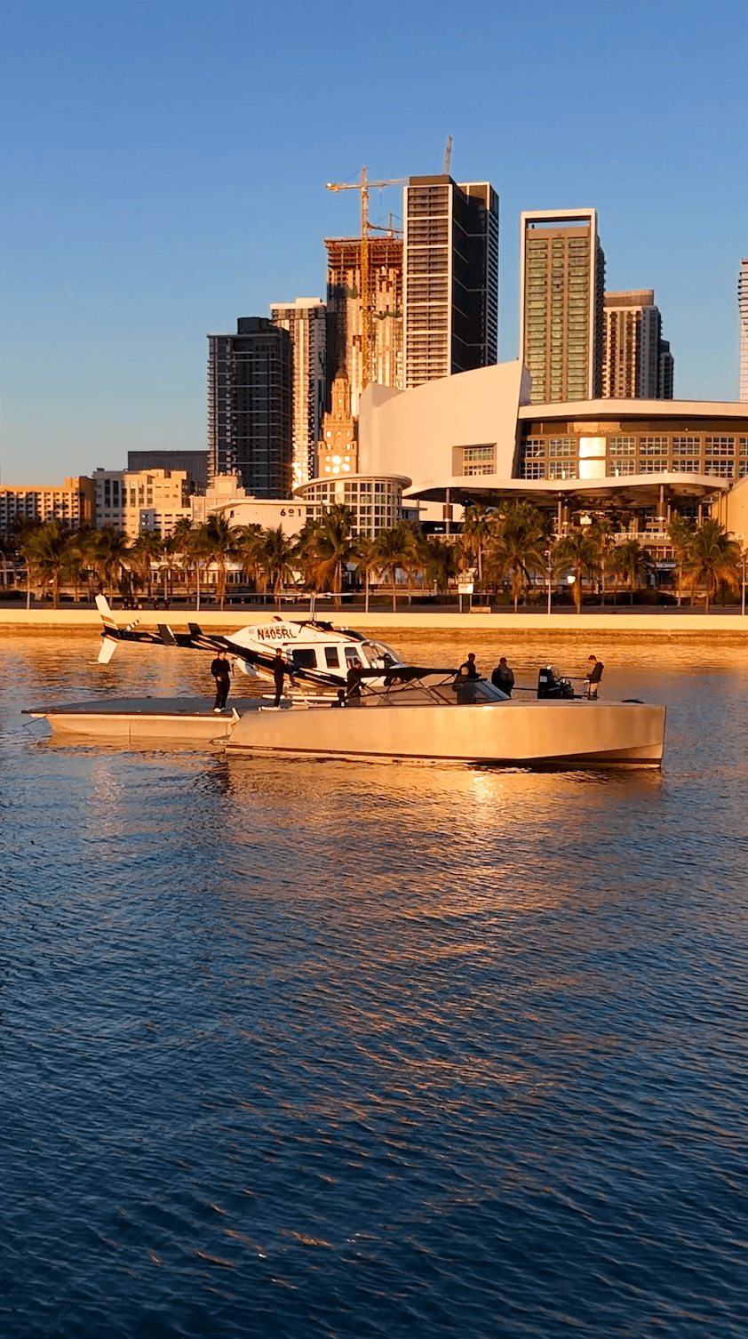 ilandmiami luxury miami helicopter water landing 43