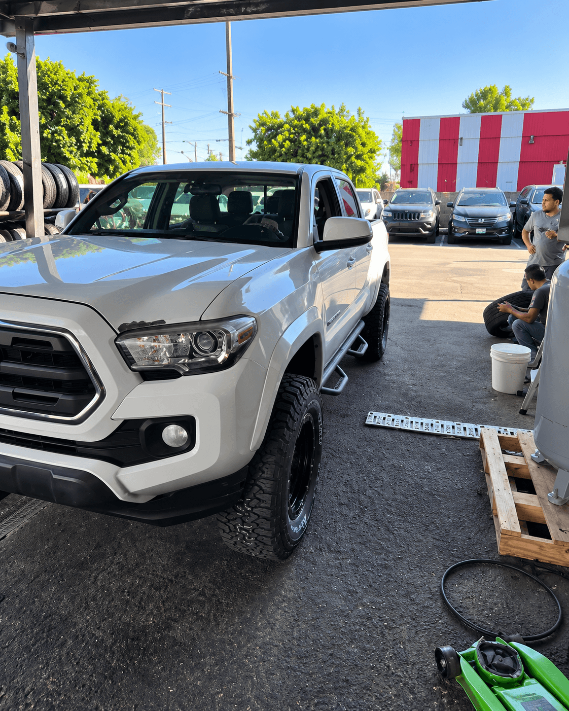 Vehicle at Xclusive Tire Inc for wheel balancing service