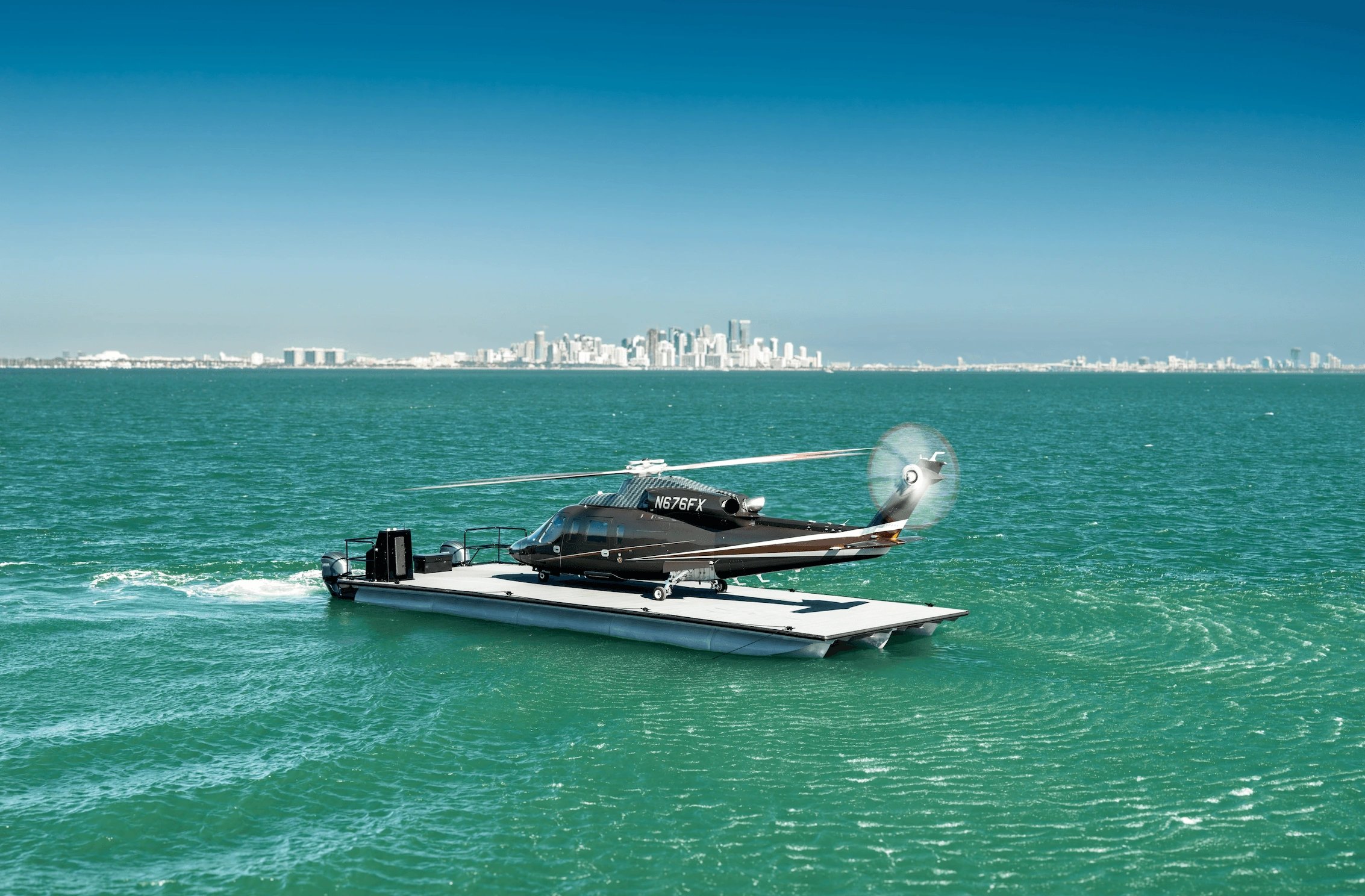 ilandmiami luxury helicopter water landing 9832497