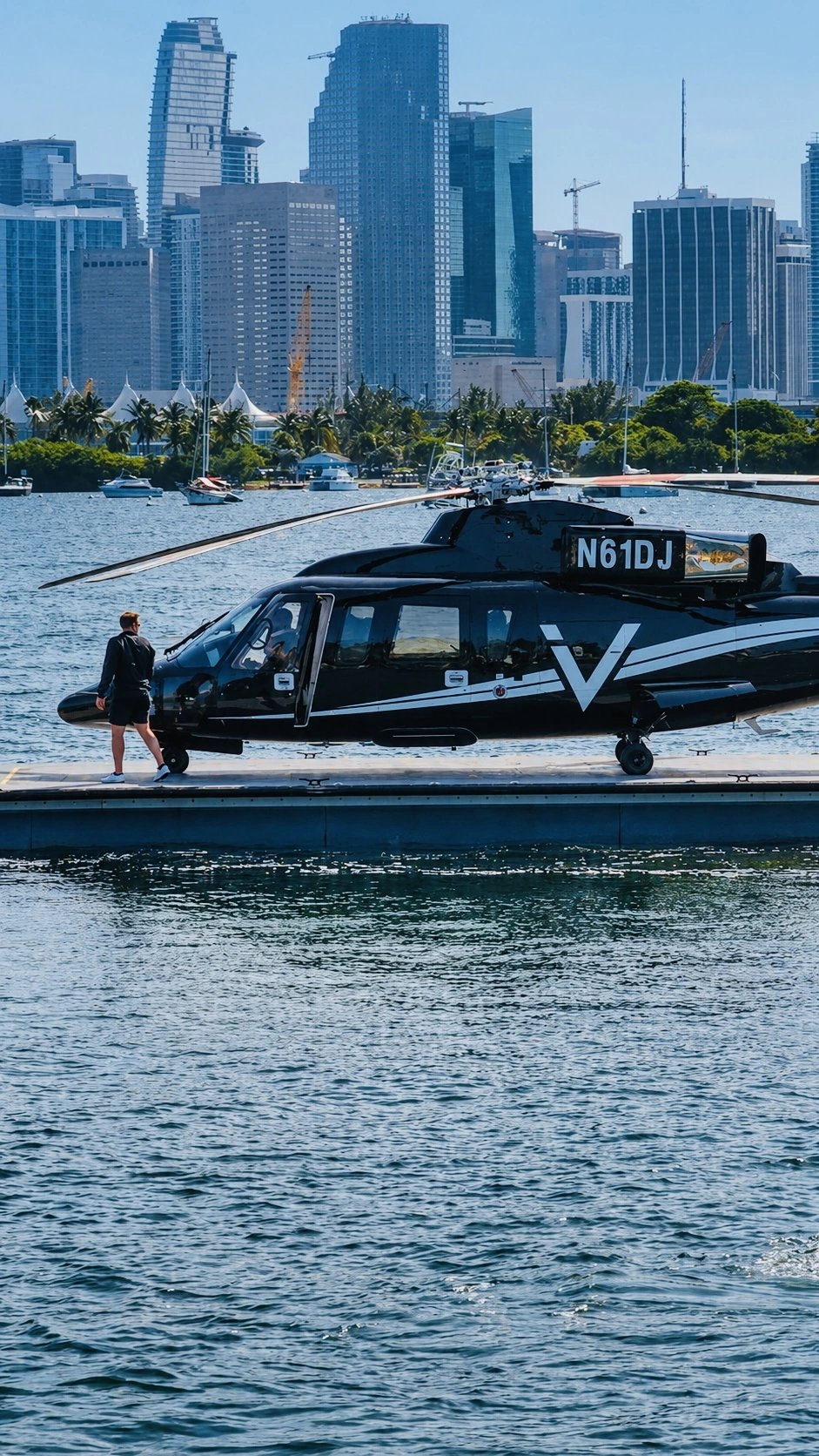 ilandmiami miami helicopter water landing 1756047
