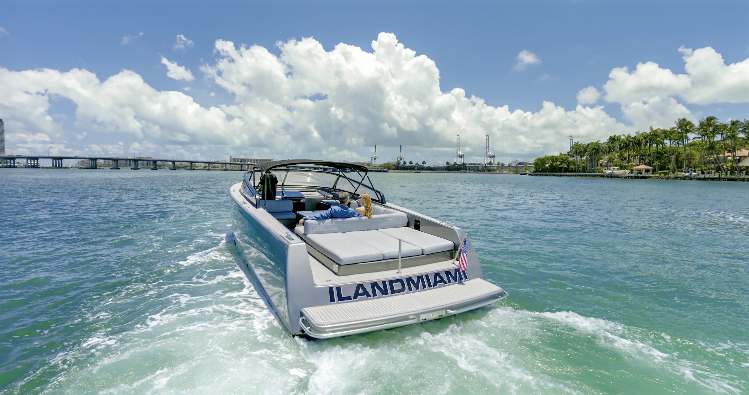 ilandmiami helicopter landing miami water 8281012