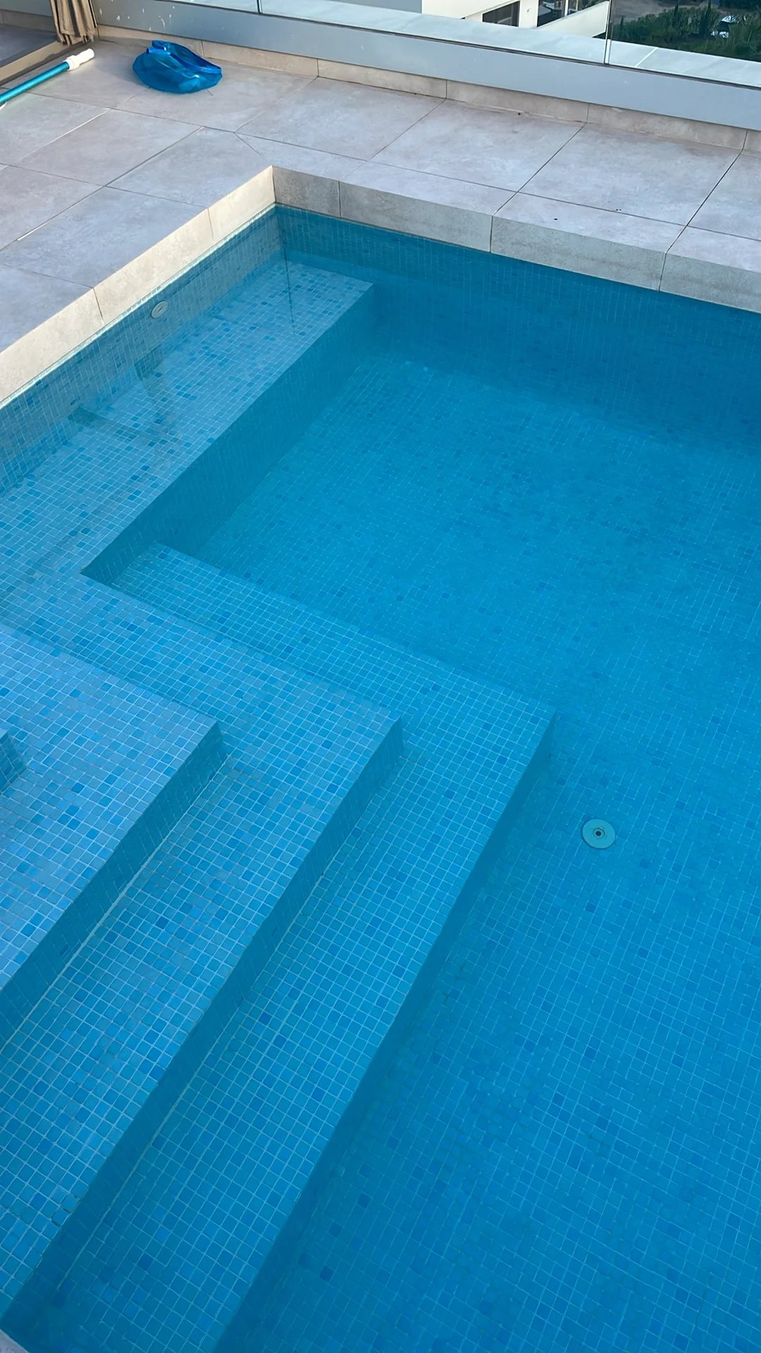 Pool steps and floor cleaned thoroughly