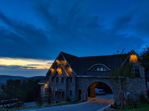 The Sanctuary - Premiere Vacation House on Snowshoe Mountain