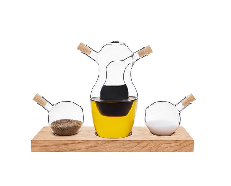 OCTOOLEJKA A PEPŘENKA SE SOLNIČKOU CRUET