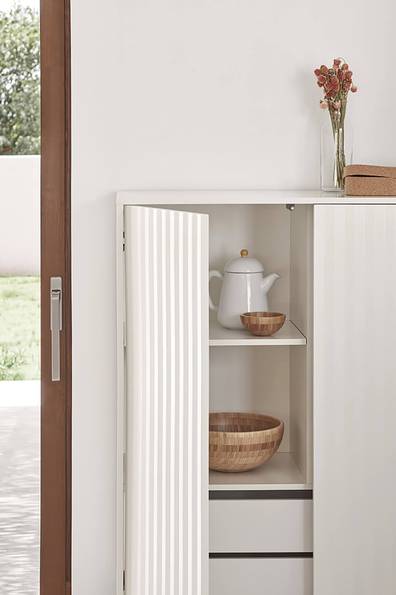 Teulat_Sierra_Cabinet_Detail_White