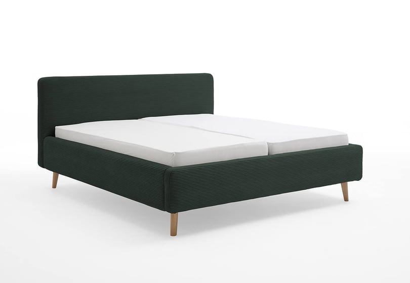 Čalúnená posteľ taupe s úložným priestorom 140 x 200 cm menčester zelená