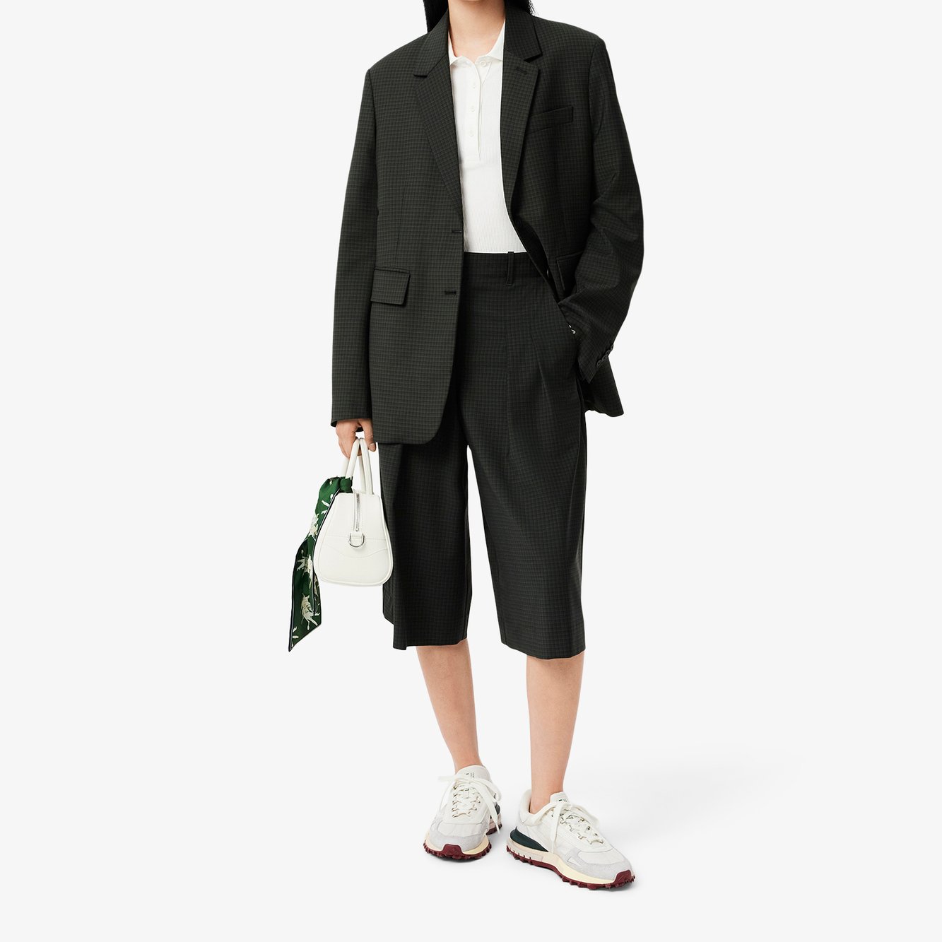 Bermuda femme Lacoste seconde main photo 4