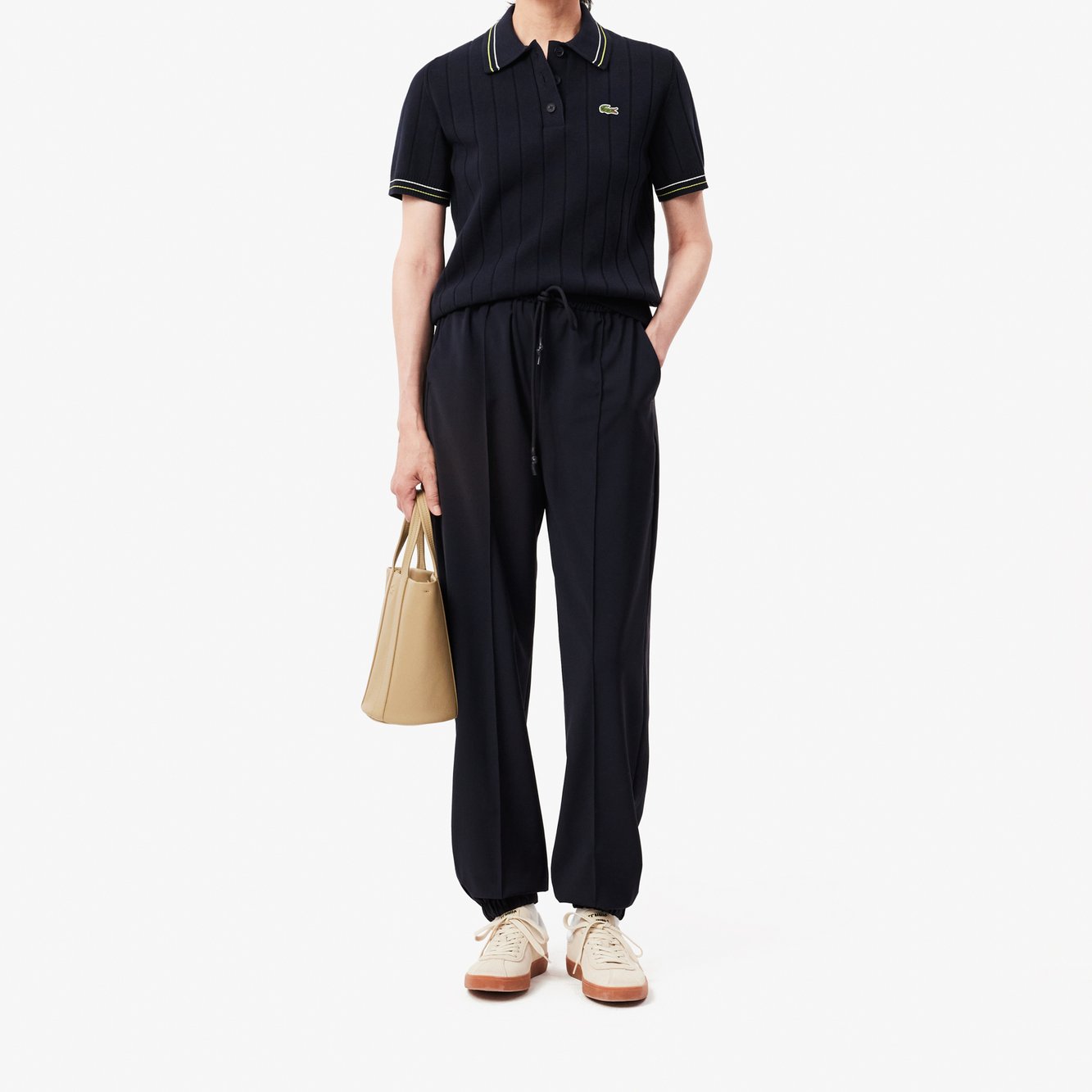Pantalon femme Lacoste seconde main photo 1
