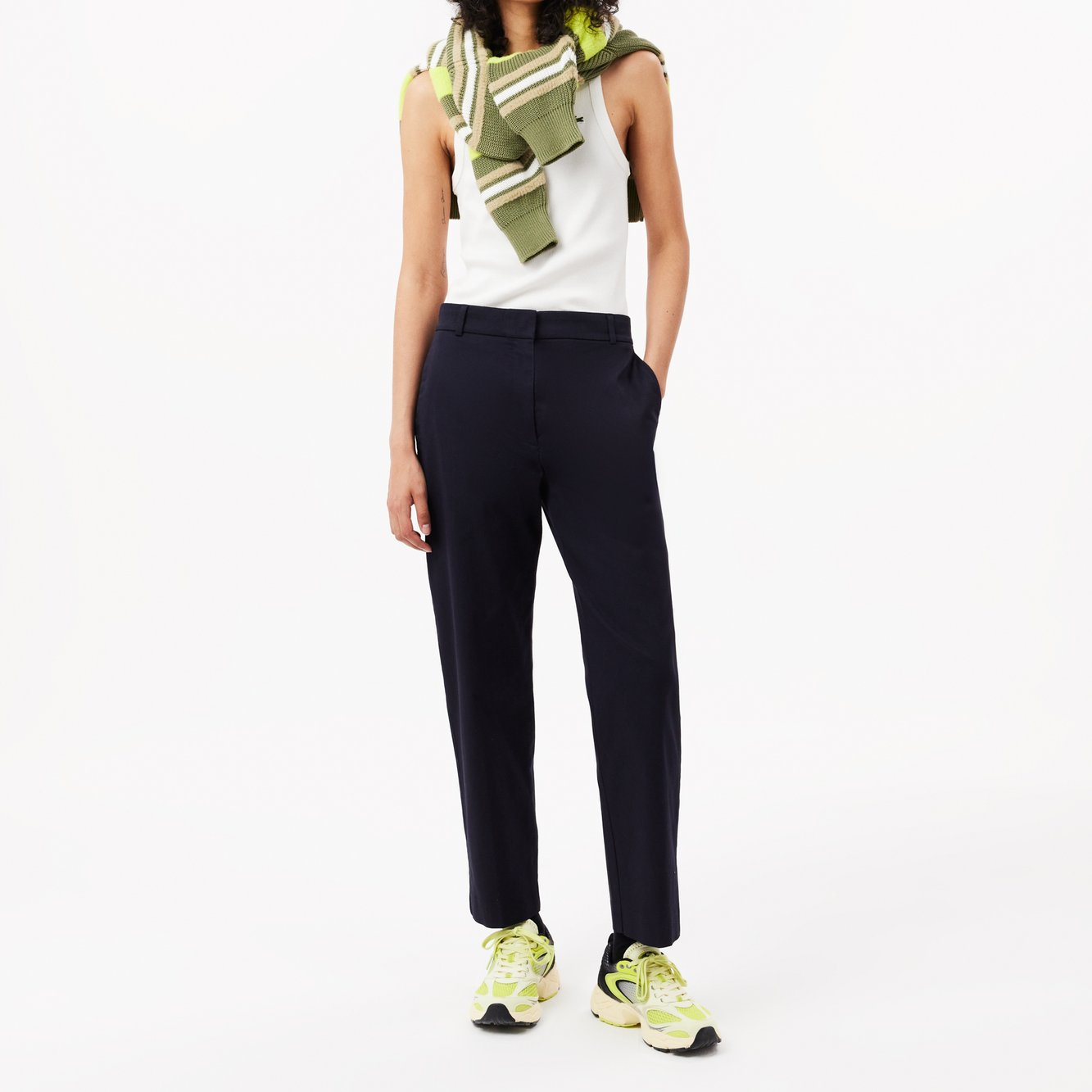 Pantalon femme Lacoste seconde main photo 2