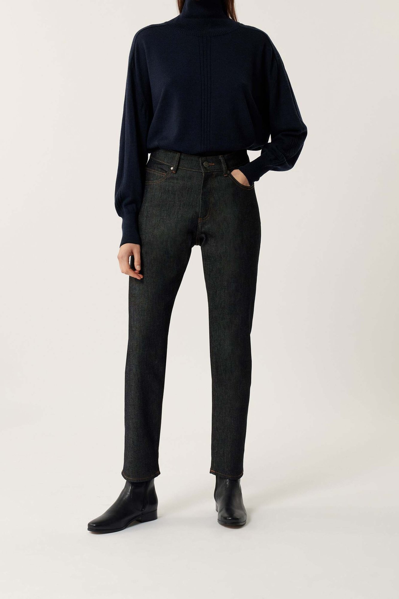 Product photo BARNEY JEANS number 1