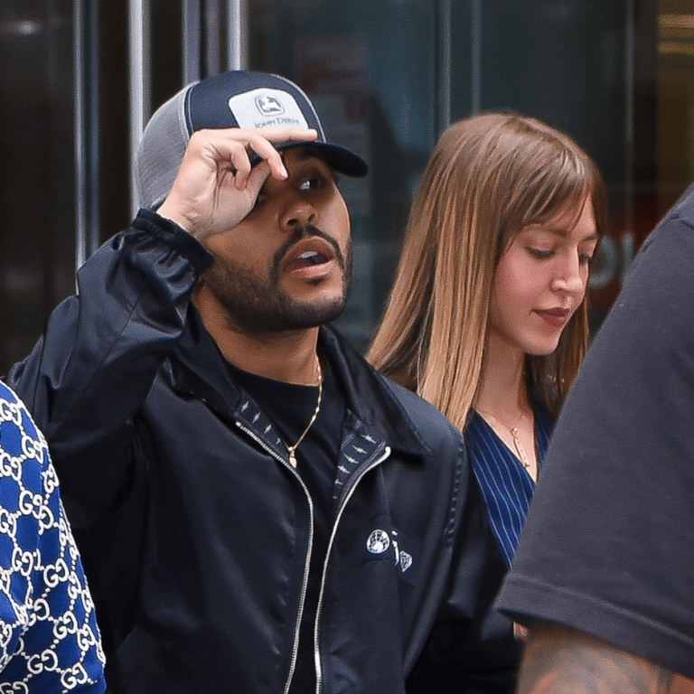 The Weeknd Net Worth, Age, Height, Girlfriend, Wiki