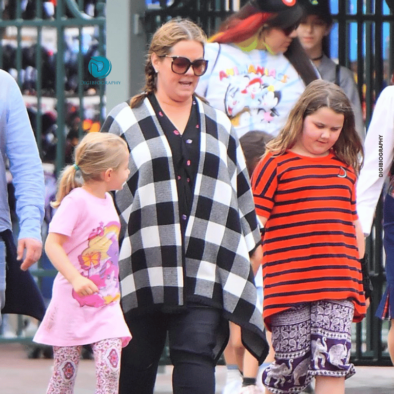 Melissa McCarthy with her 2 daughters Vivian and Georgette