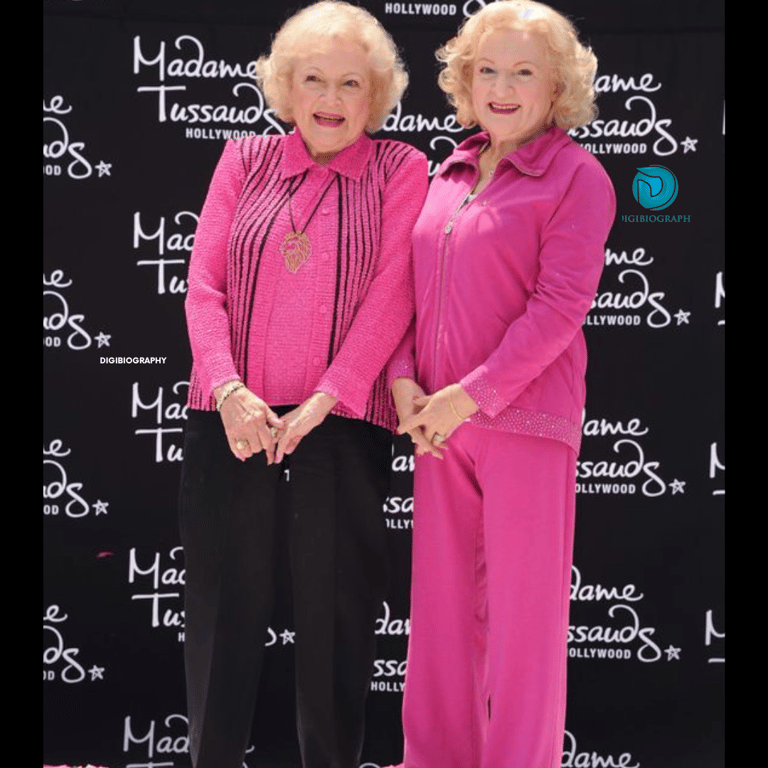 Betty White Net Worth, Age, Cause of Death,Young, Husband