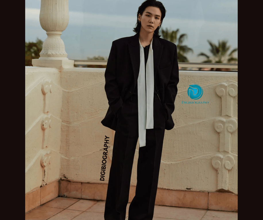 Min Yoongi Age, Height, Net Worth, Family, Girlfriend, BTS