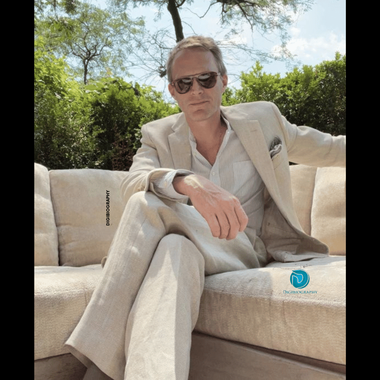 Paul Bettany Net Worth, Height, Age, Wife, Kids, Family, Son