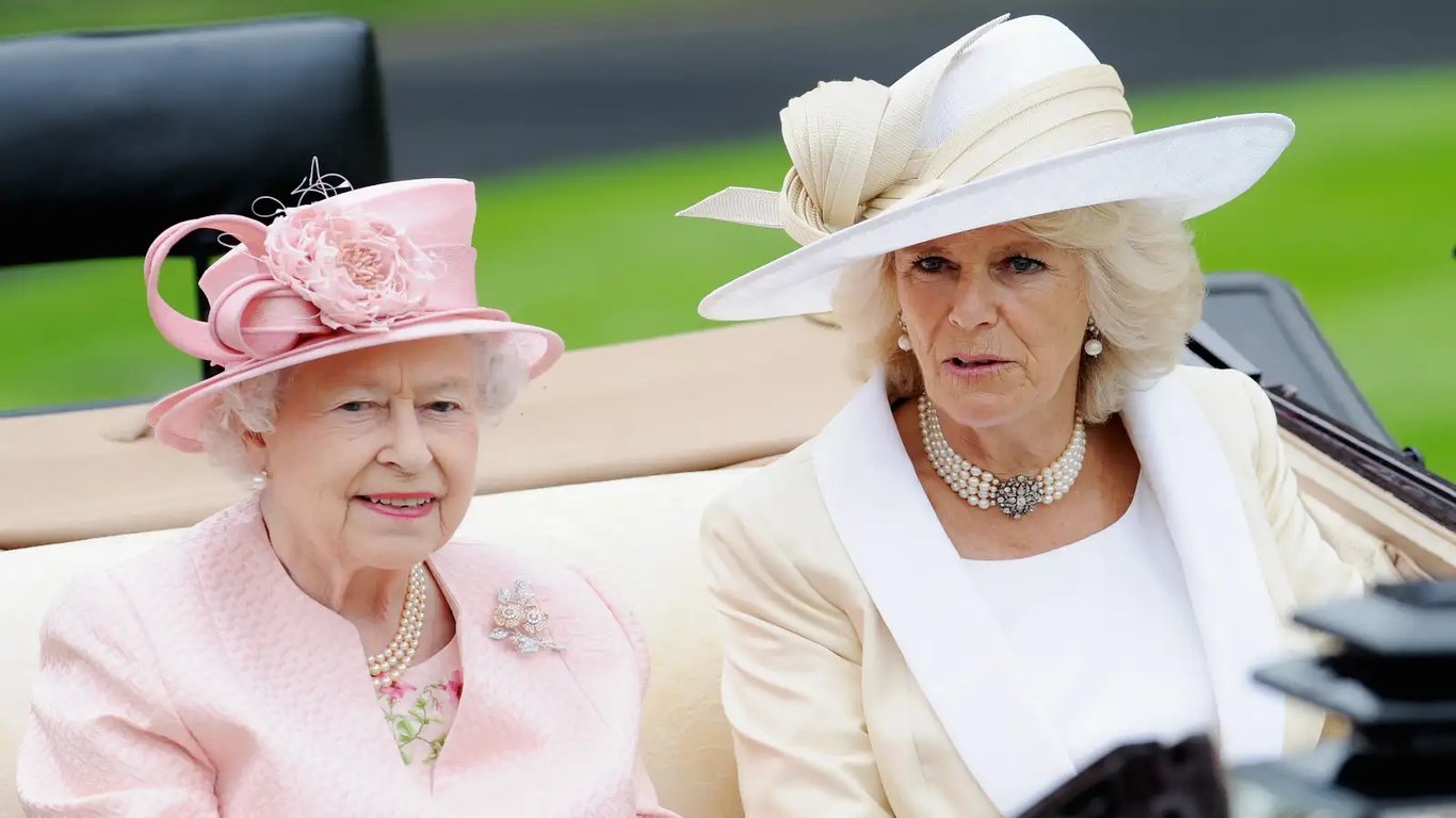 Queen Camilla began to spend time with Charles in Buckingham Palace