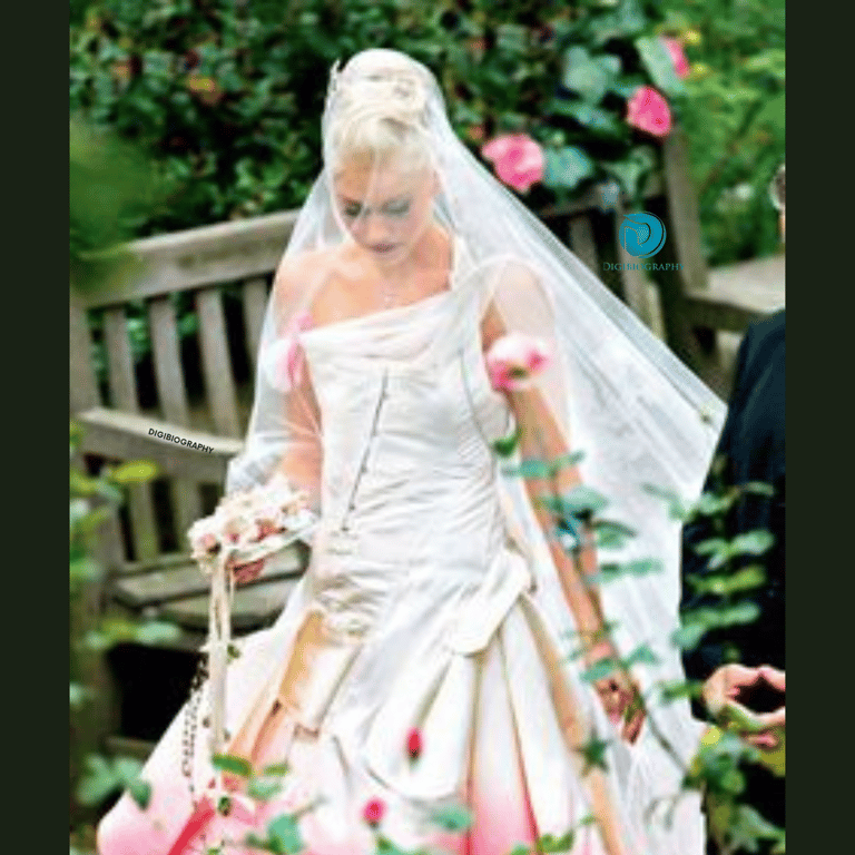 Gwen Stefani's wedding outfit