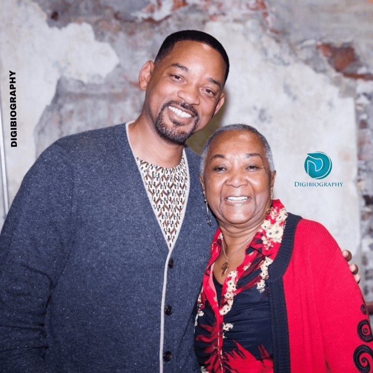 Will Smith had a photo with the lady in their old house