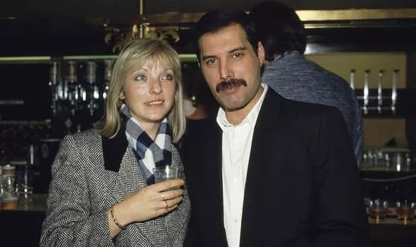 Mary austin and Freddie Mercury attend a party together