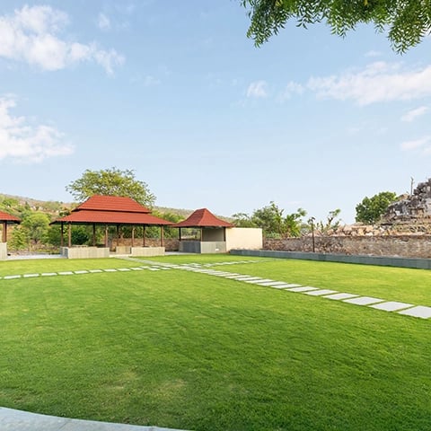 lake view suite in udaipur