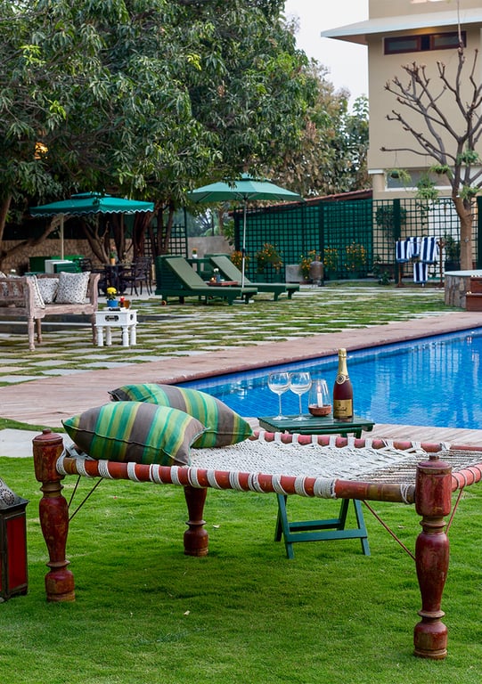 5 Star luxury Swimming pool in udaipur
