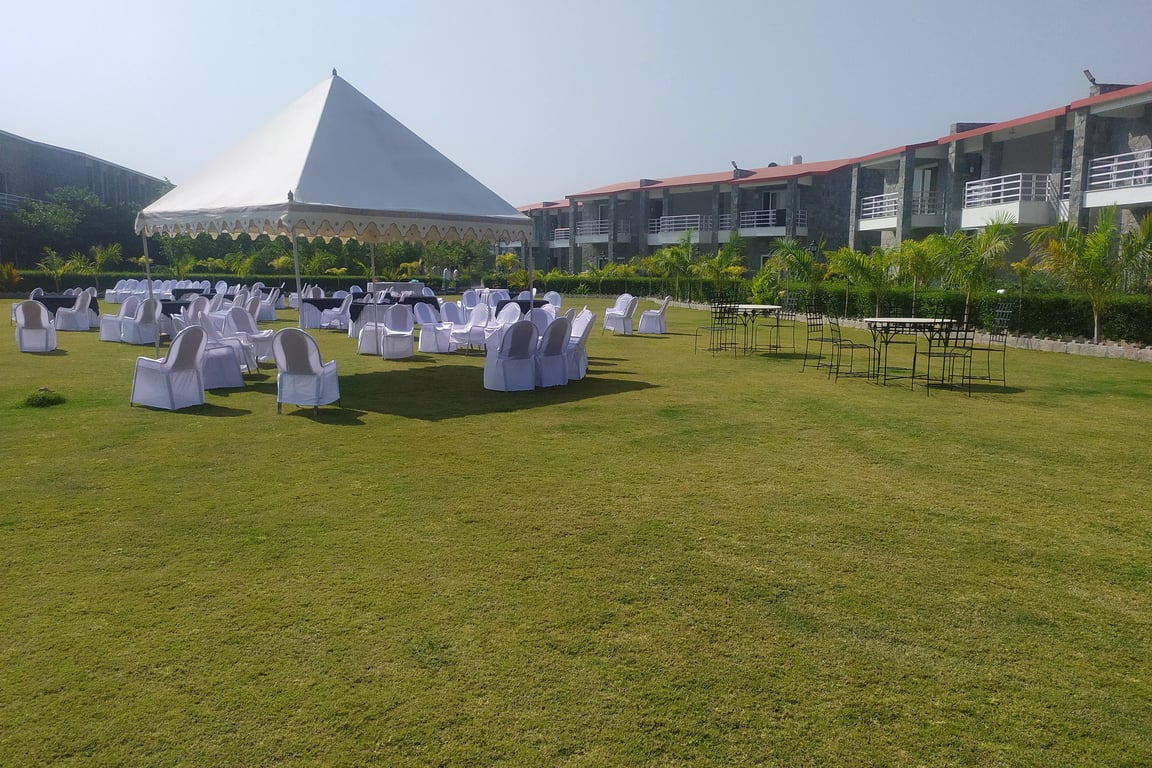 Lal Bagh Multi cuisine restaurant