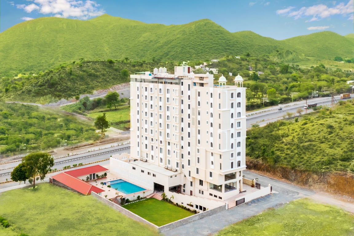 Paandora Grand Hotel