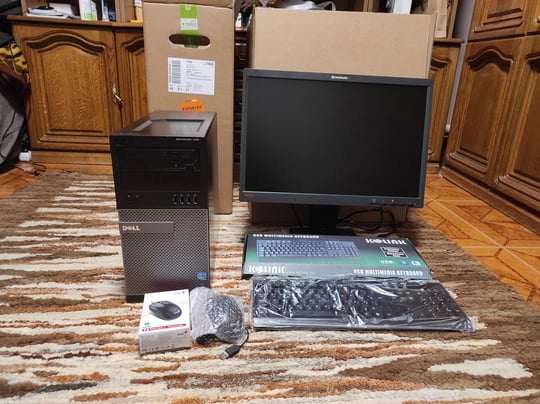 Dell OptiPlex 790 MT + 22" Monitor Lenovo ThinkVision L2250p + Billentyűzet és Egér értékelés János #1