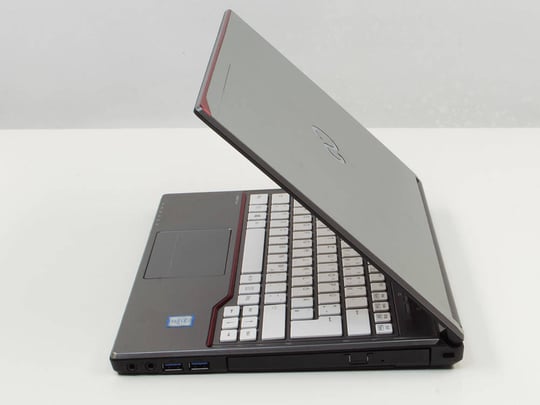 Fujitsu LifeBook E736 - 1524656 #4
