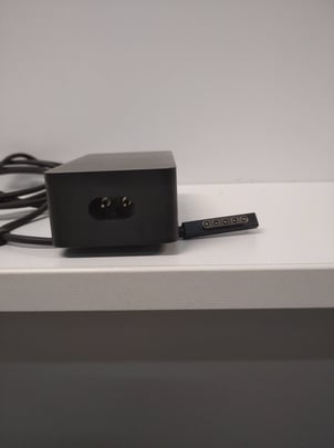 Microsoft 43W 12V Model:1536 - 1640315 #3