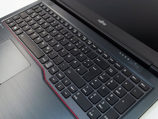 Fujitsu LifeBook U758 - 1524358 #2