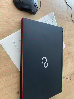 Fujitsu LifeBook E546 értékelés Viktor #2
