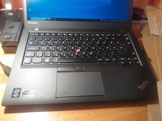 Lenovo ThinkPad T450s + Docking station Lenovo ThinkPad Ultra Dock (Type 40A2) értékelés Gábor #1