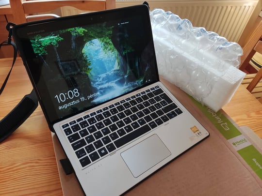 HP Elite x2 1012 G2 tablet notebook (8GB) (Touchscreen) értékelés István #1