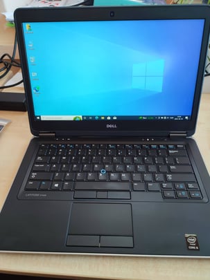 Dell Latitude E7440 értékelés Várpalotai Közszolgáltató #1