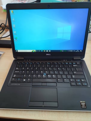 Dell Latitude E7440 értékelés Várpalotai Közszolgáltató #1