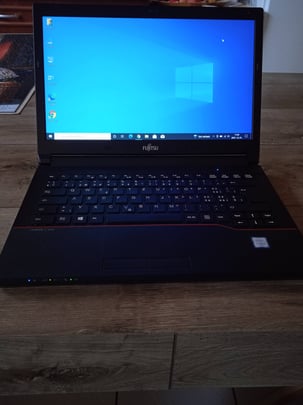 Fujitsu LifeBook E546 értékelés Árpád #1