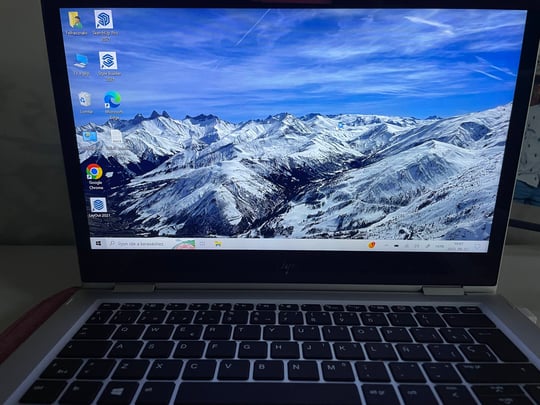 HP EliteBook x360 1030 G2 (16GB) (Touchscreen) értékelés Emőke #1
