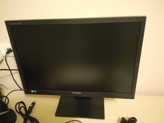 Samsung SyncMaster S22A450DW hodnocení Michal #1