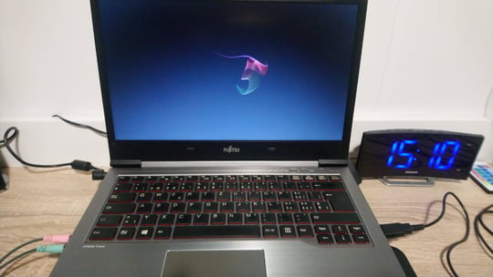 Fujitsu LifeBook U745 hodnotenie Csaba #1