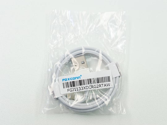 Replacement Data and Charging cable, USB - Lightning connector, 1m, White, (MD818ZM/A) - 1110043 #1
