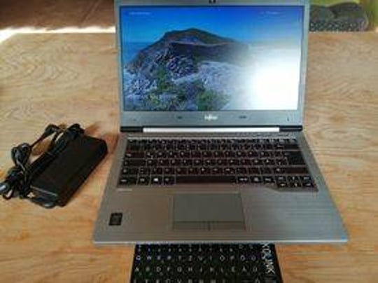 Fujitsu LifeBook U745 értékelés Péter #1