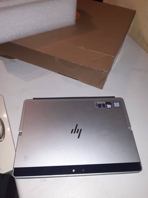 HP Elite x2 1012 G2 tablet notebook értékelés Nagy #2