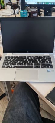 HP EliteBook x360 1030 G3 + Docking station HP ThunderBolt 3 Dock HSTNN-CX01 értékelés Techcentral #2