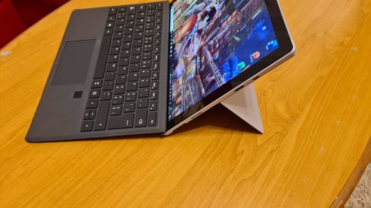 Microsoft Surface Pro 5 (8GB) (Touchscreen) értékelés Imre #2