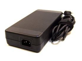 Fujitsu 210W 6,2 x 3,0mm, 19V - 1640301